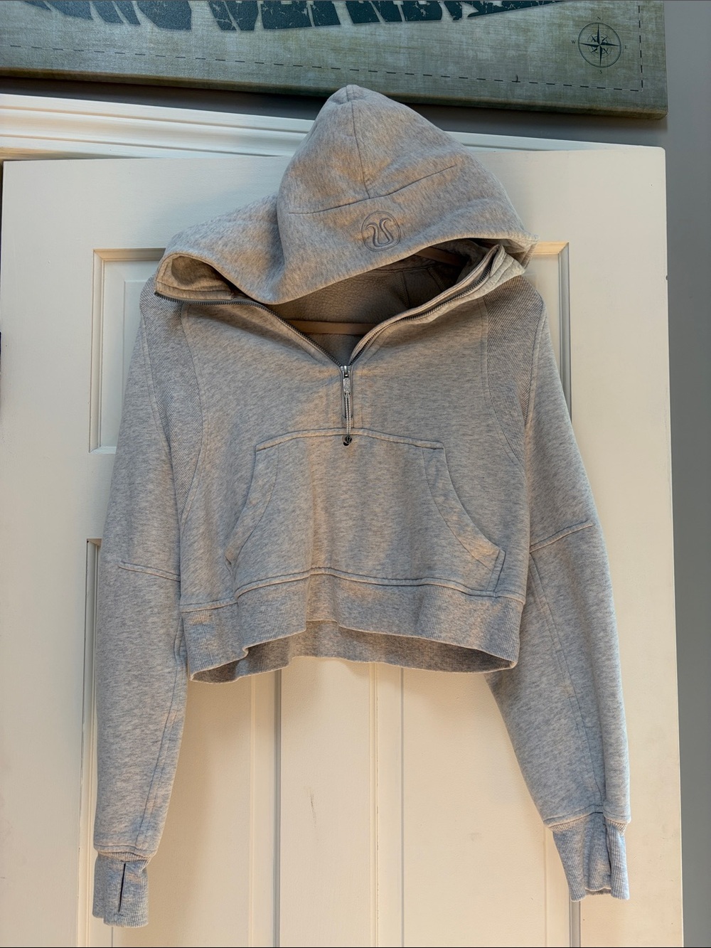 lululemon athletica Light Gray Cropped Scuba